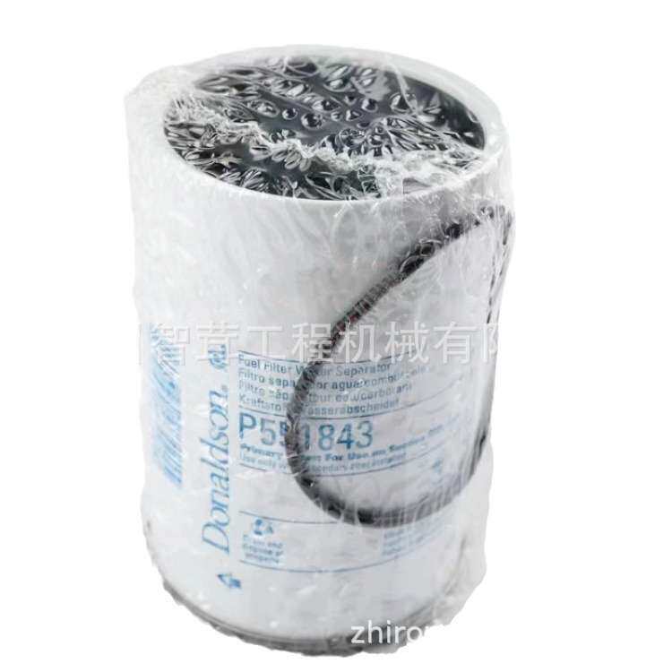 福格勒1800-2摊铺机油水分离器 P551843柴油滤芯 机滤 配件