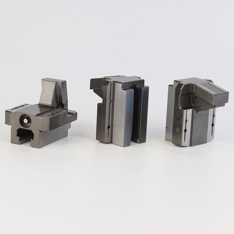 台湾千岛液压卡盘基爪主爪s滑座油压软爪底爪4寸5寸6寸8寸10寸硬