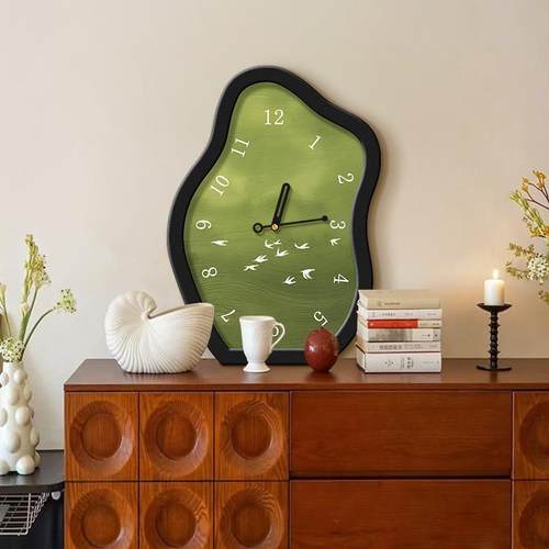 中古风绿色飞鸟客厅桌面摆件时钟电视柜摆台钟家用静音卧室钟表画
