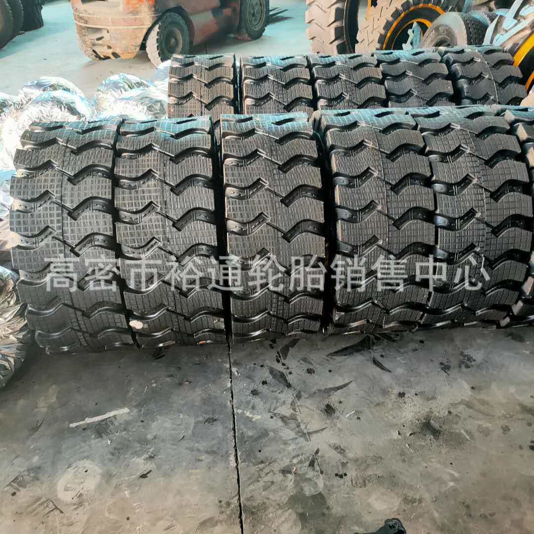 装载机铲车轮胎23.5/70-16 20.5/70-16 燕尾花16/70-20-24 16层级