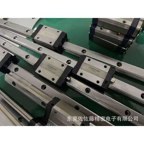 IKO精密交叉导轨CRWM2-30 CRWM2-45 CRWM2-60 CRWM3-50 CRWM3-75