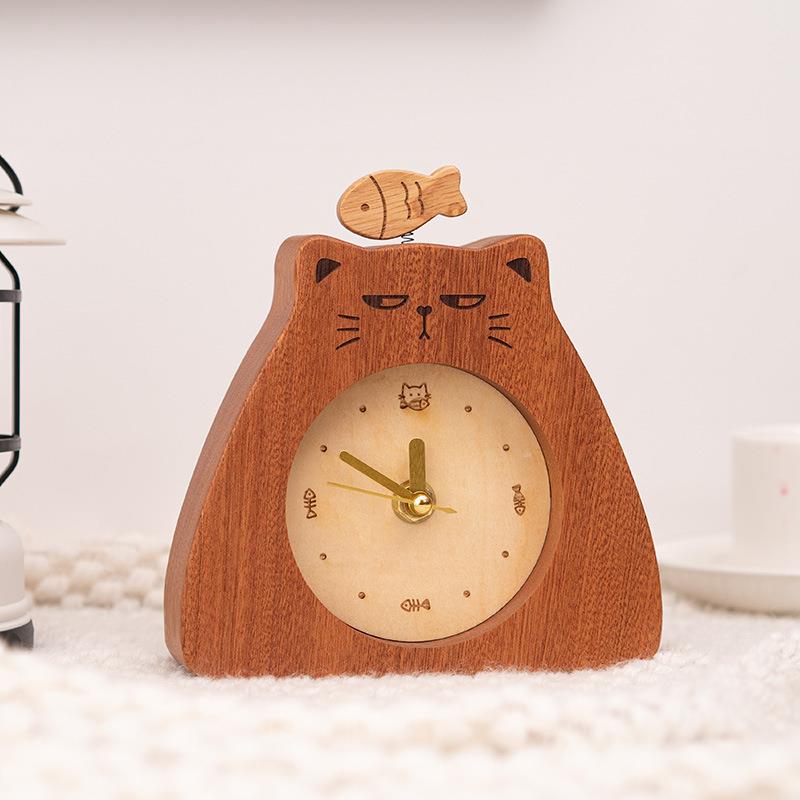可爱猫咪台钟桌面小时钟摆件高颜值卧室床头静音实木台式座钟
