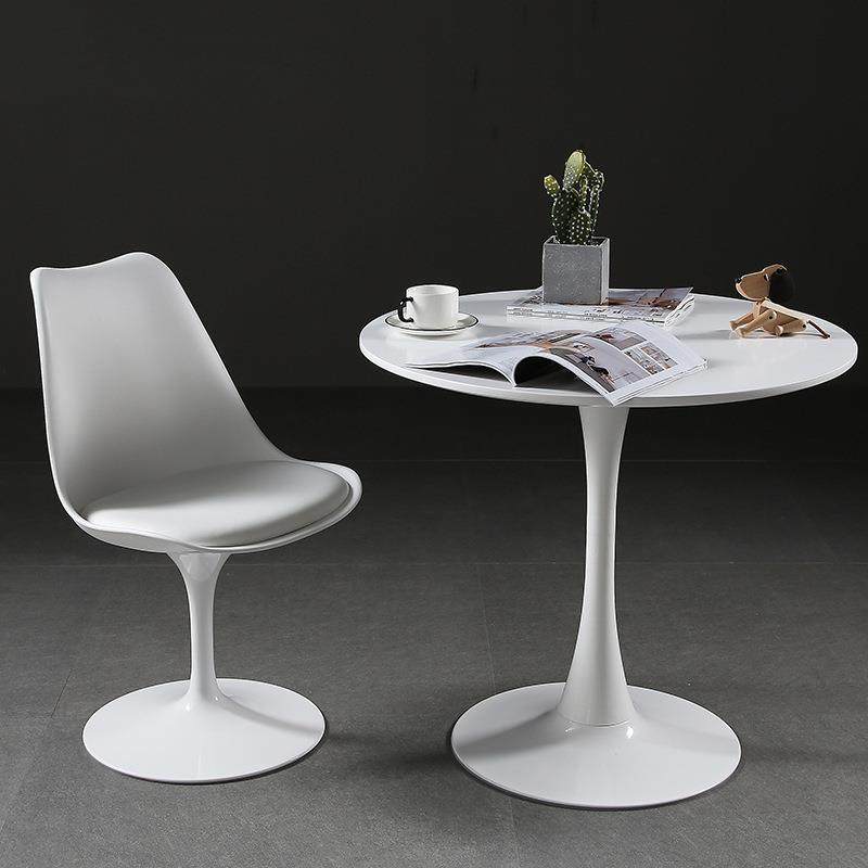 郁金香洽谈小圆桌子轻奢餐桌家用小户型阳台奶茶店咖啡桌椅子组合