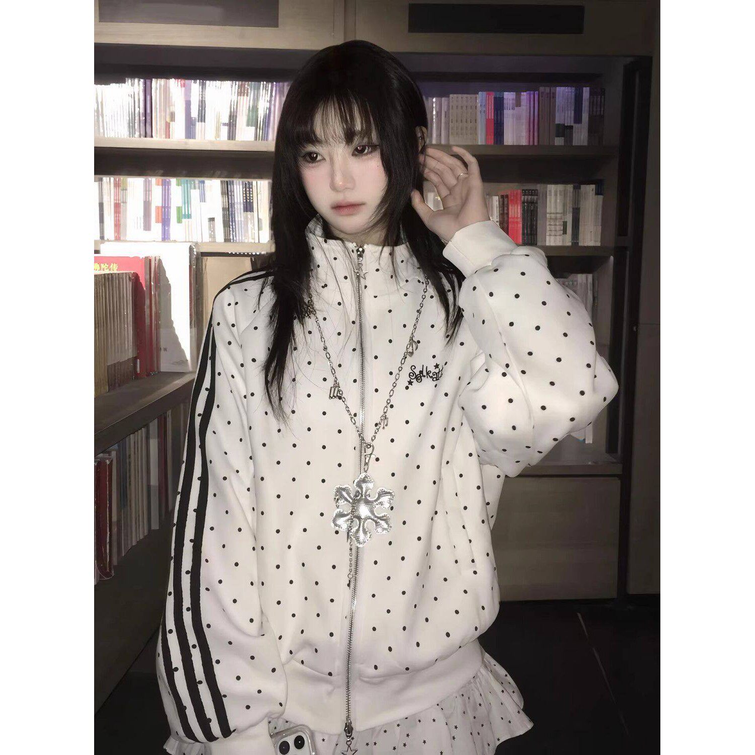 日系运动风波点立领外套女春秋季2026新款侧边条纹无帽开衫卫衣女
