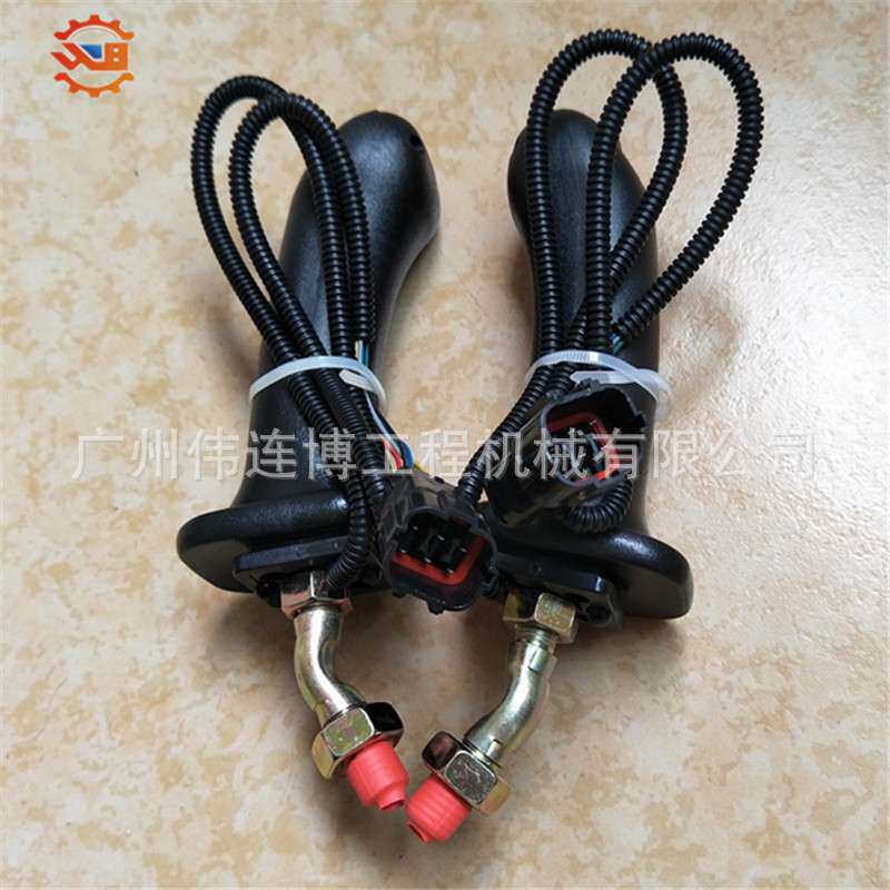 挖掘机配件现代60/150/215/225-9挖机操纵杆手柄胶双按钮按键