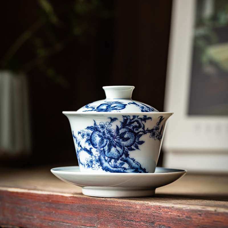 仿古寿桃三才盖碗茶杯陶瓷高档手工敬茶泡茶碗青花瓷盖碗单个大号
