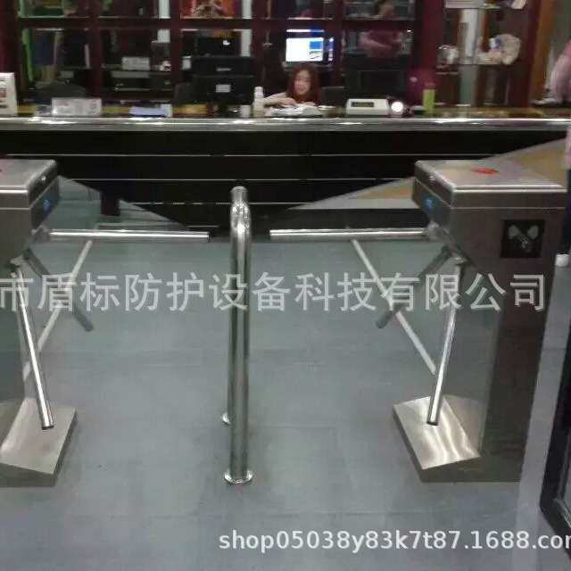 半高单向转闸门禁匝口 超市入口三杆旋转挡闸 佛山不锈钢转闸
