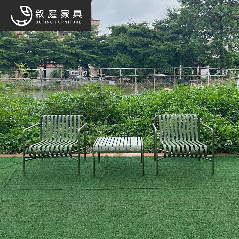 户外桌椅组合休闲奶茶店民宿外摆清新花园咖啡厅室外金属靠背椅子