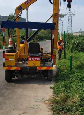 乡村公路波形护栏板gr-c-4e镀锌喷塑双波道路防撞波形梁钢护栏厂