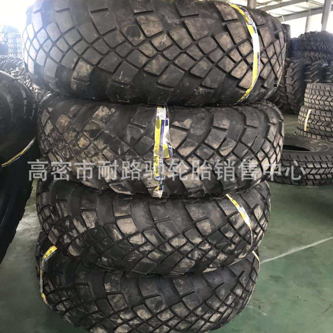 沙漠轮胎牵引车轮胎15.5-20 尼龙载重卡车汽车越野轮胎
