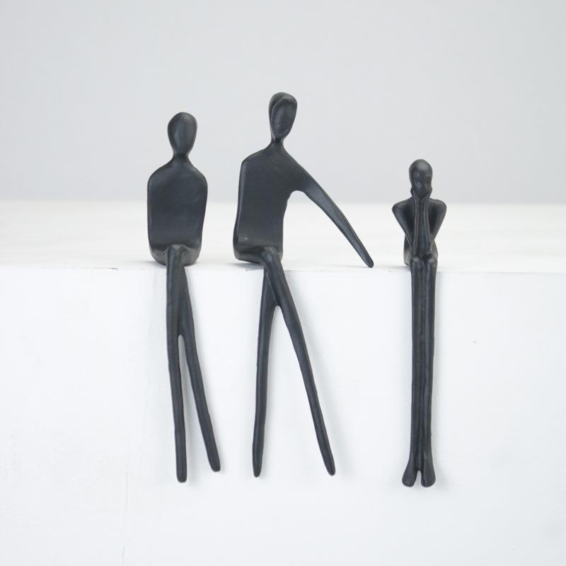 现代简约铸铁人物小摆件房间客厅书柜红酒架柜装米兰时尚软装饰品