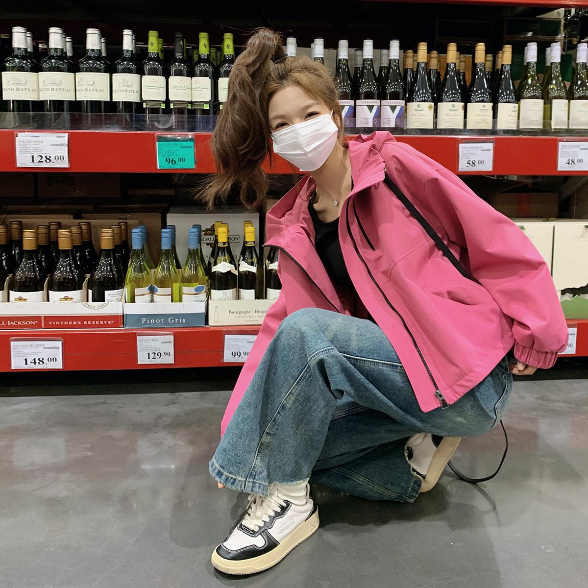 玫粉色今年流行小个子冲锋衣短款女春秋2025新款休闲运动夹克外套