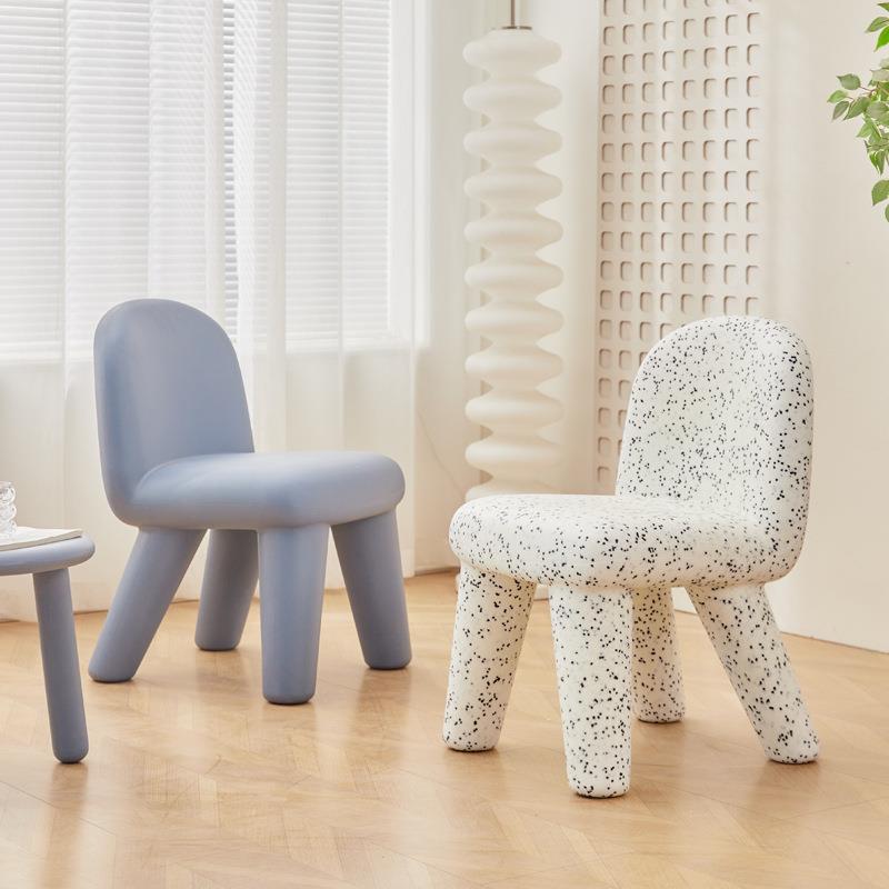 幼儿园儿童塑料椅简约可爱小孩餐椅家用小户型靠背椅子网红餐桌椅