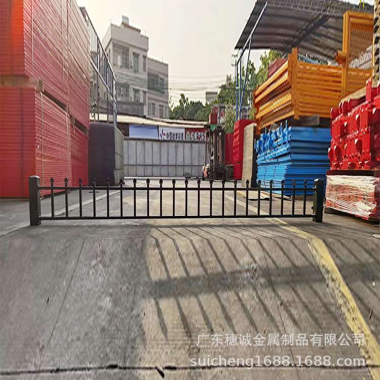 现货小区围墙锌钢护栏庭院厂区铁艺围墙栅栏农村户外防护篱笆栏