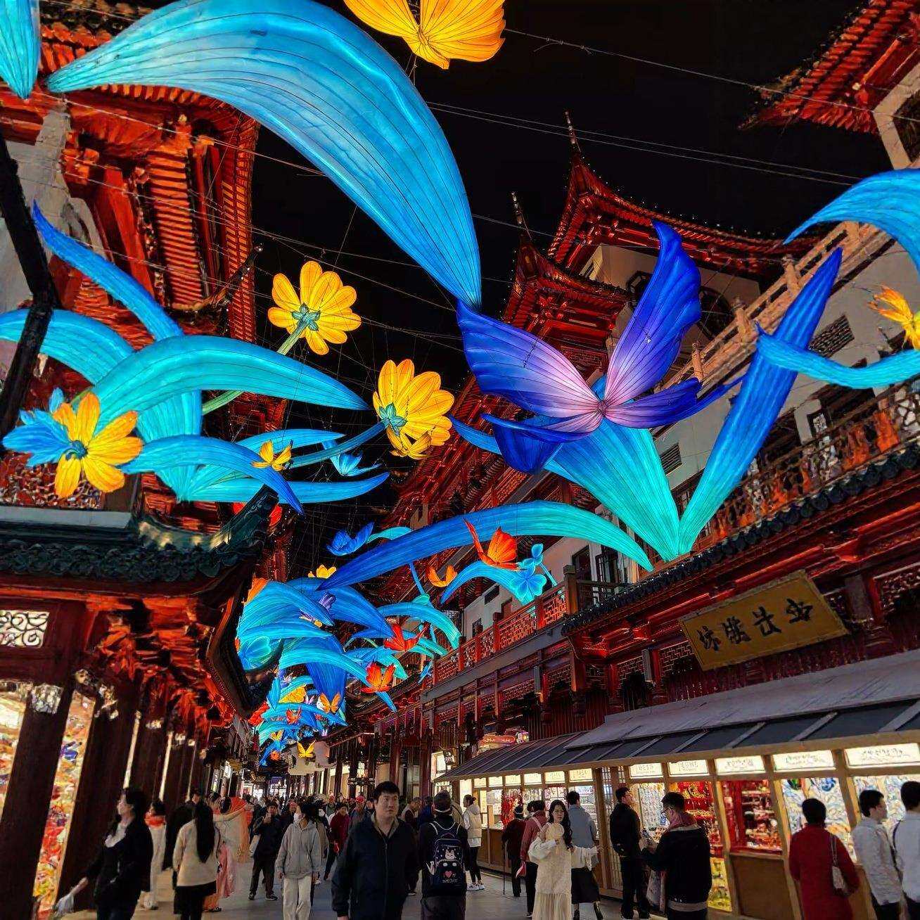 户外大型节日中秋花灯造型国庆花灯锦鲤鱼灯笼发光鱼春节灯会工厂