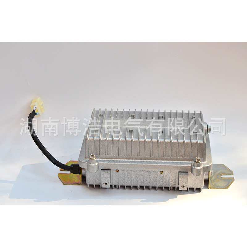 湘潭14吨架线式电机车配件XG250V-06A直流变换器 控制器LED机车灯