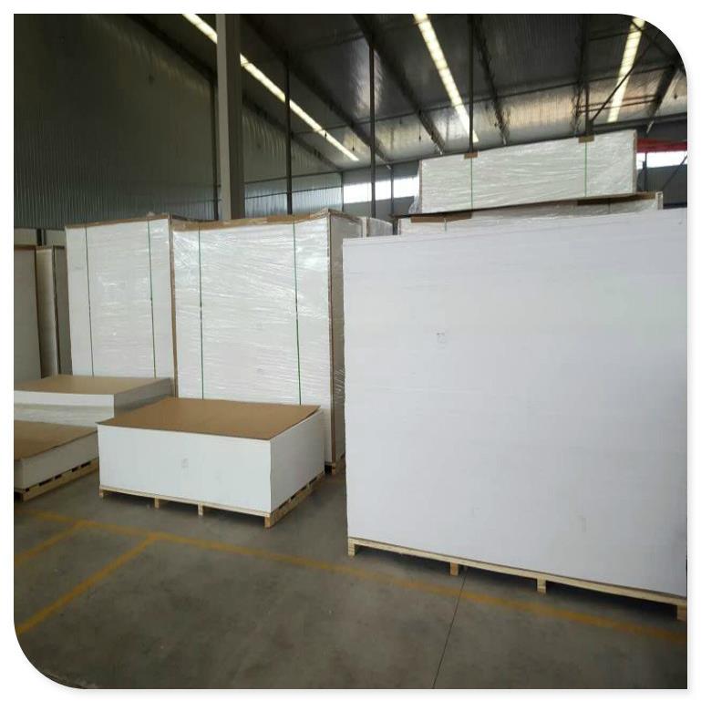 厂家供应高密度UPVC板10mm15mm18mmPVC发泡板pvc拱挤板PVC雪弗板