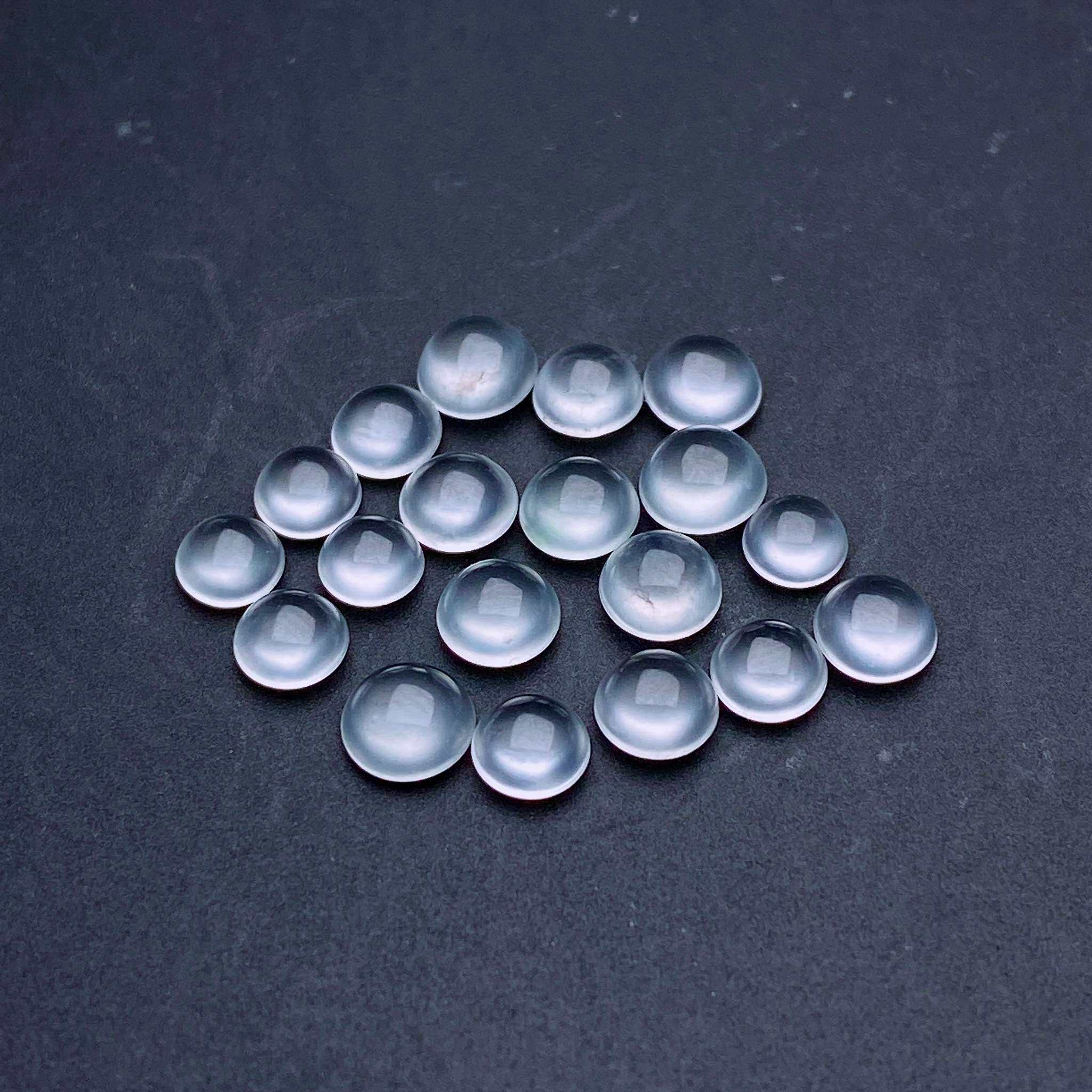 缅甸天然翡翠a货高冰种小蛋面一手裸石fxj尺寸:4.5-2.9mm