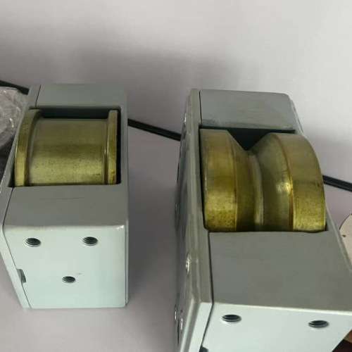 双轮缘行走轮箱 电动驱动智能车轮组 堆垛机驱动轮箱