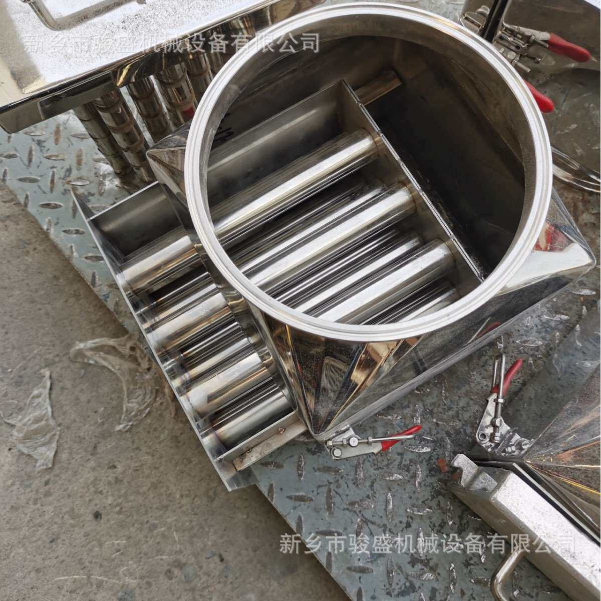 厂家销售旋振筛 加装除铁器磁棒筛分机 磁棒振动筛 除铁圆形筛机