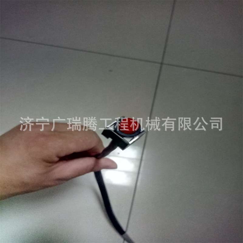 机械配件PC56-7喇叭开关22U-43-21211 挖掘机配件