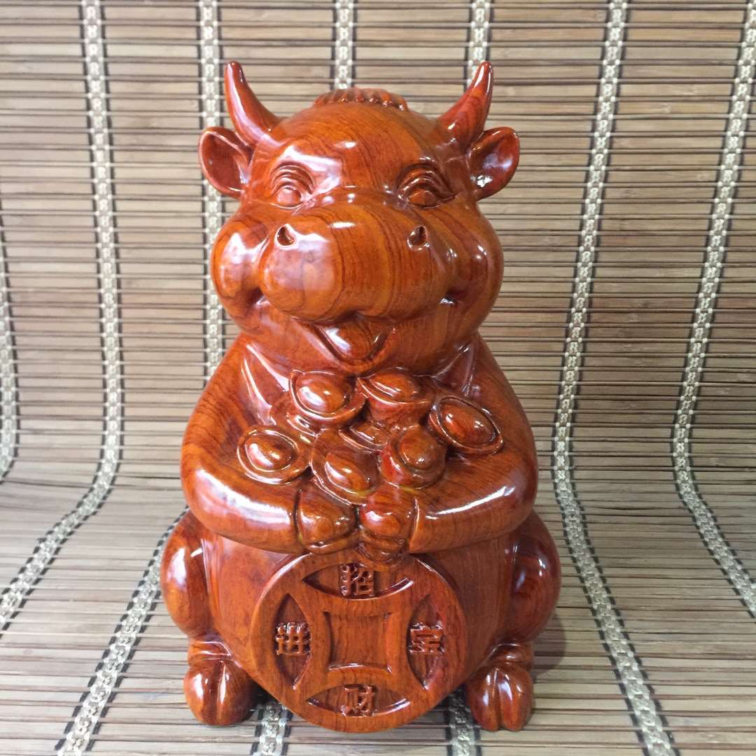 花梨木招财牛摆件实木动物生肖牛办公家具装饰木质工艺品厂家