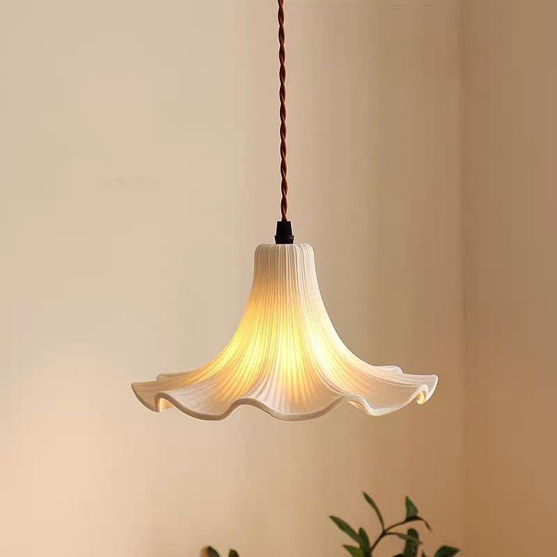 法式中古风花瓣陶瓷小吊灯创意餐厅吧台卧室床头玄关过道民宿灯具