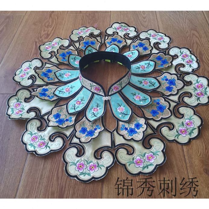 古玩云绣清代老绣片机老绣精刺绣嫁嫁工艺美绣花肩衣