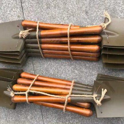 工兵铲 专挖人家墙角的小锹 质量很好