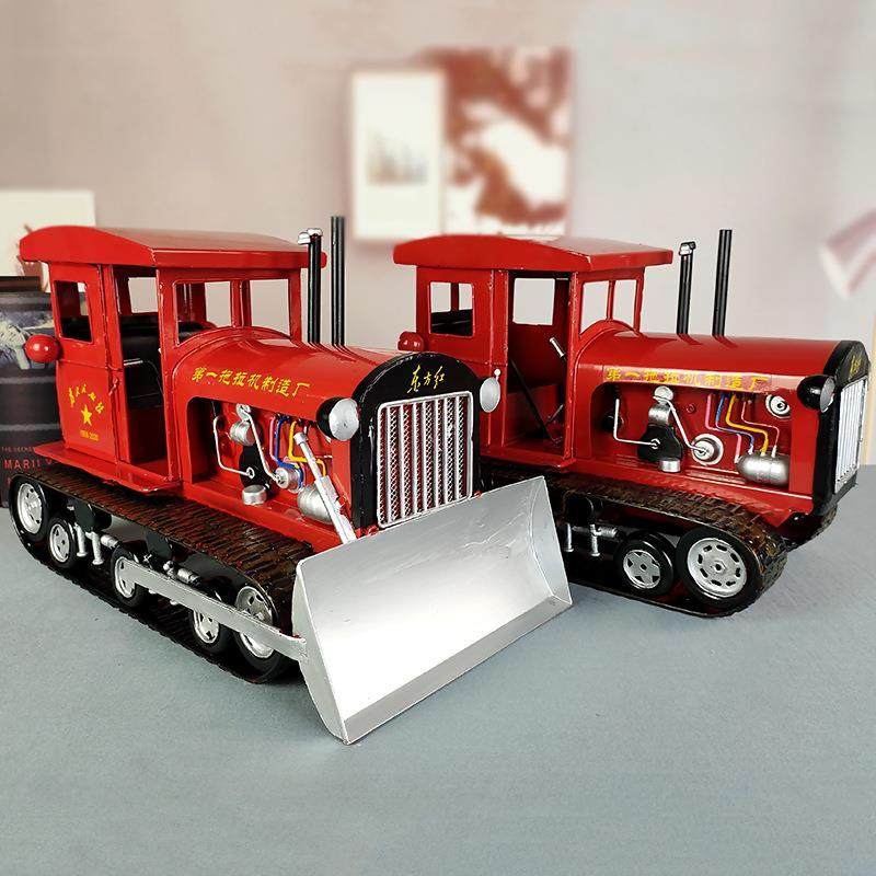 东方红履带拖拉机模型摆件复古铁艺手工链轨推土机道具装饰工艺品