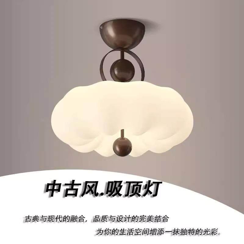 2025年卧室餐厅灯全光谱奶油风南瓜浪漫主卧房间吊灯led吸吊两