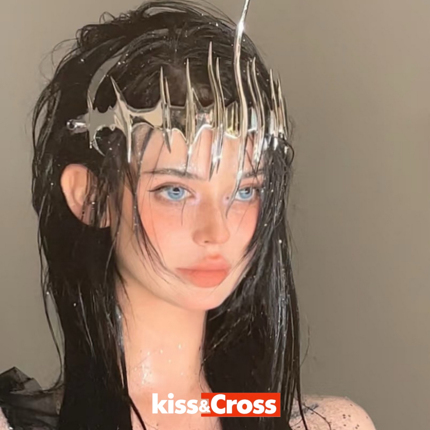 KissCross新款未来感金属感发饰
