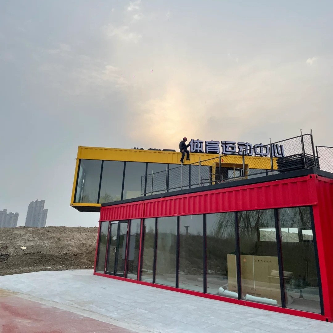 沈阳全新钢结构集装箱商业街商铺设计建造 预制模块化特色小卖部