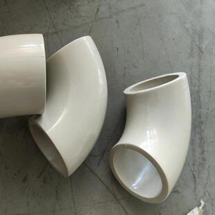 厂家供应白色PP对焊弯头 90度PP弯头管道连接件 PP整体注塑弯头