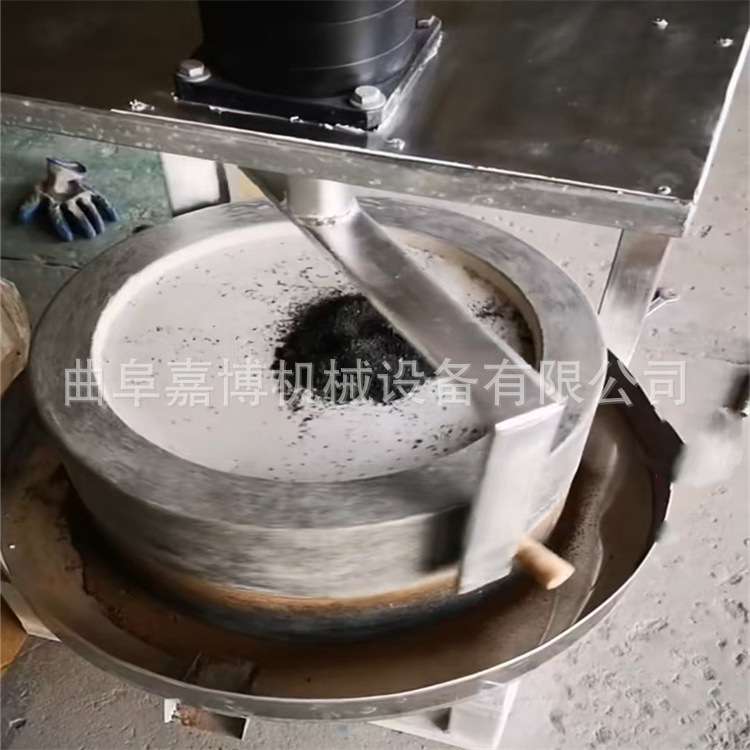 2025流动摆摊用花椒胡椒磨粉机 玉米小麦磨面电动石磨 艾绒石磨机