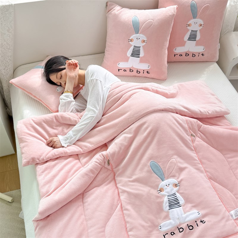 兔子抱枕被子两用l汽车沙发盖毯加厚办公室枕头学生宿舍午休被可