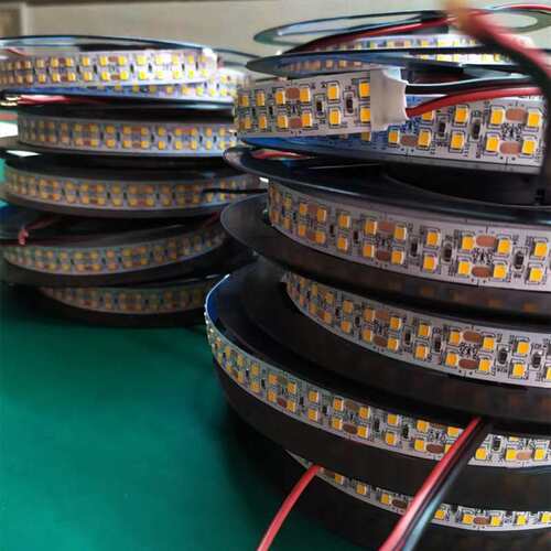 240灯显指90led灯带 15MM双排灯珠 14W/M 8.2mm灯珠间距出光面大