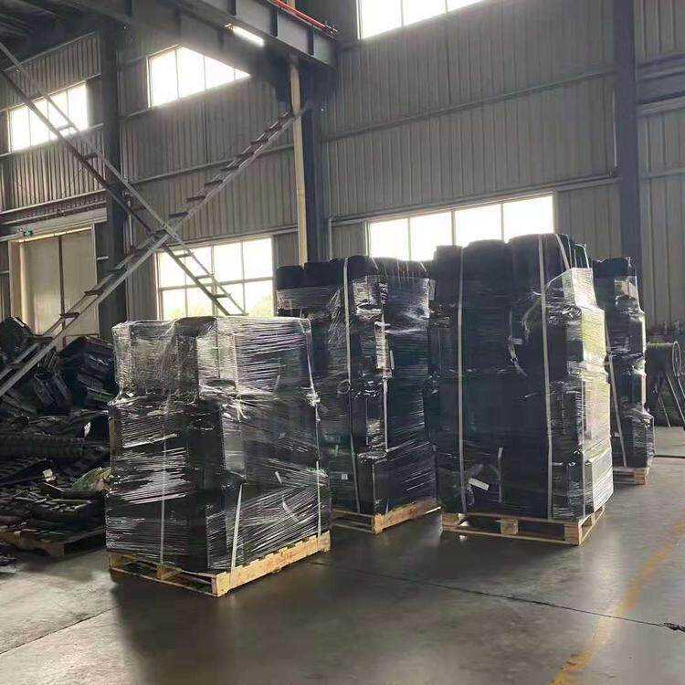 FR260牛筋履带胶块 橡胶履带输送带 燃油泵发电机