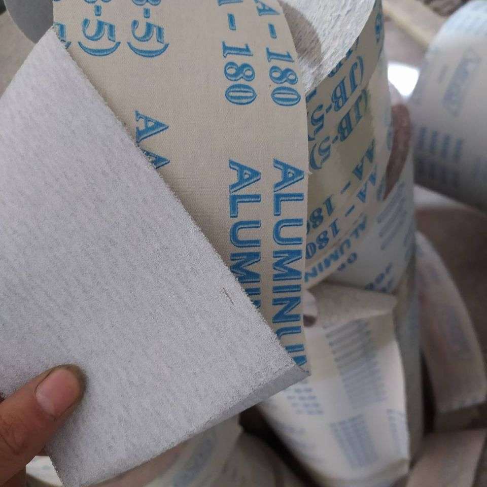 涂层干磨抛光进口砂布手撕砂布卷4寸4.5寸进口砂纸耐磨墙面白色