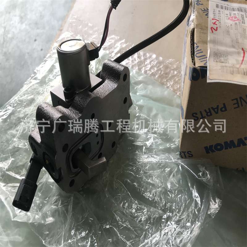 机械配件PC650-8风扇泵提升器708-1U-03340 挖掘机配件