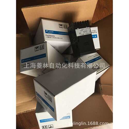 富士控制器 PXR4TAY1-FV000-A PXR4TEY1-FV000-A