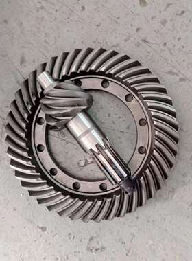 EQ1060 8/43 穿孔10键后桥盆角齿