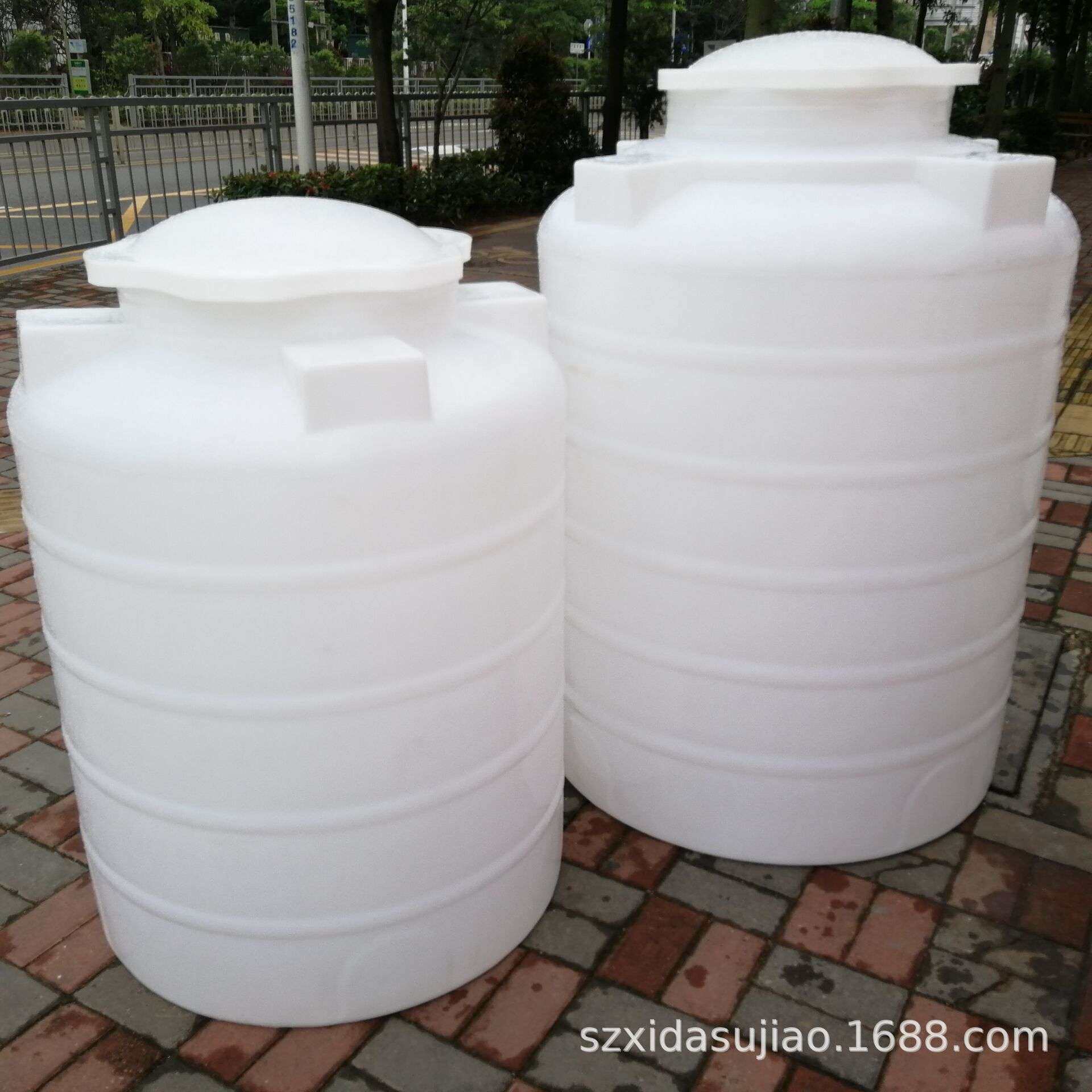 厂家  耐酸碱300 L塑容器塑料桶圆柱形塑料水箱