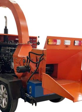 条园林边秸秆杂草苗圃枝木材料碎条枝柠角果移动式机木粉碎机树枝