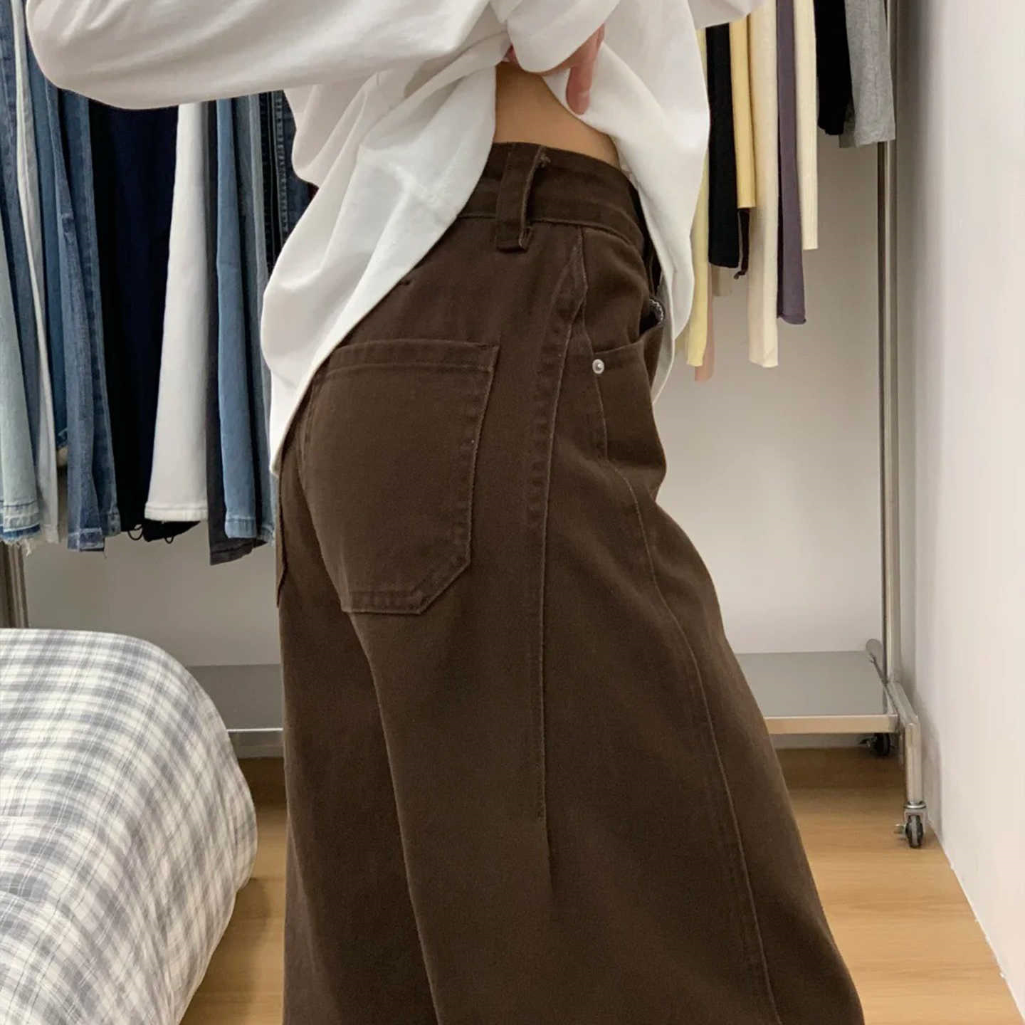 设计感咖色阔腿牛仔裤女秋季新款美式高腰显瘦垂感拖地阔腿长裤子