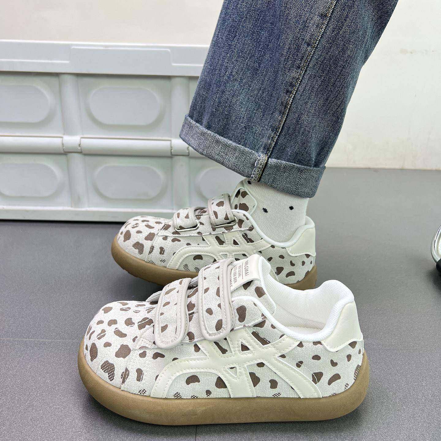 丑萌大头魔术贴豹纹德训鞋女2025新款百搭小众复古贝壳头运动板鞋,女鞋,德训鞋,淘宝优惠券,粉丝福利购,淘宝优惠卷