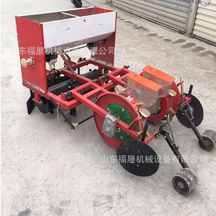 新款玉米大豆花生膜上播种机 拖拉机后置花生播种覆膜机