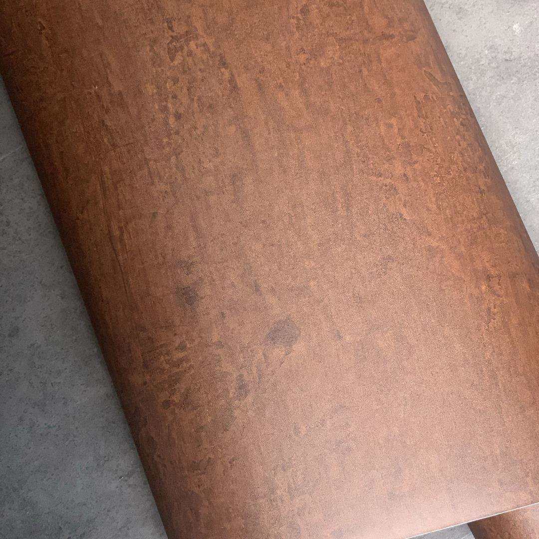 特厚导气槽棕褐色斑驳纹理复古工业风自粘墙纸壁纸 装饰波音软片