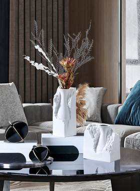 样板间极简现代软装搭配办公室桌面北欧花瓶Q首饰盒托盘组合摆件