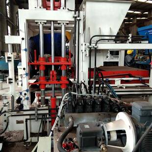 山东厂家供应水泥砖机械设备彩色水泥砖机全自动水泥制砖机